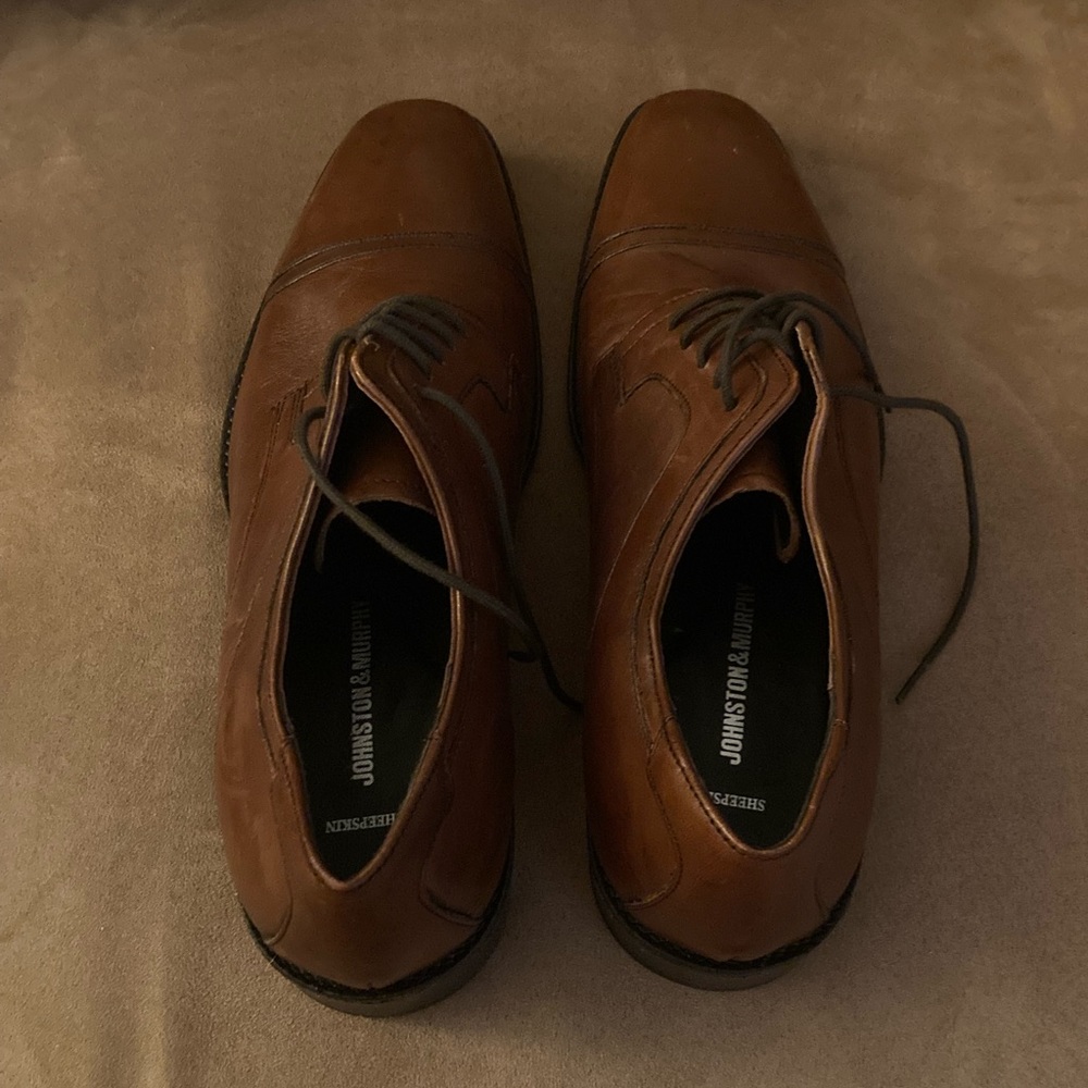 Brown Johnston & Murphy dress shoes size 11 11M